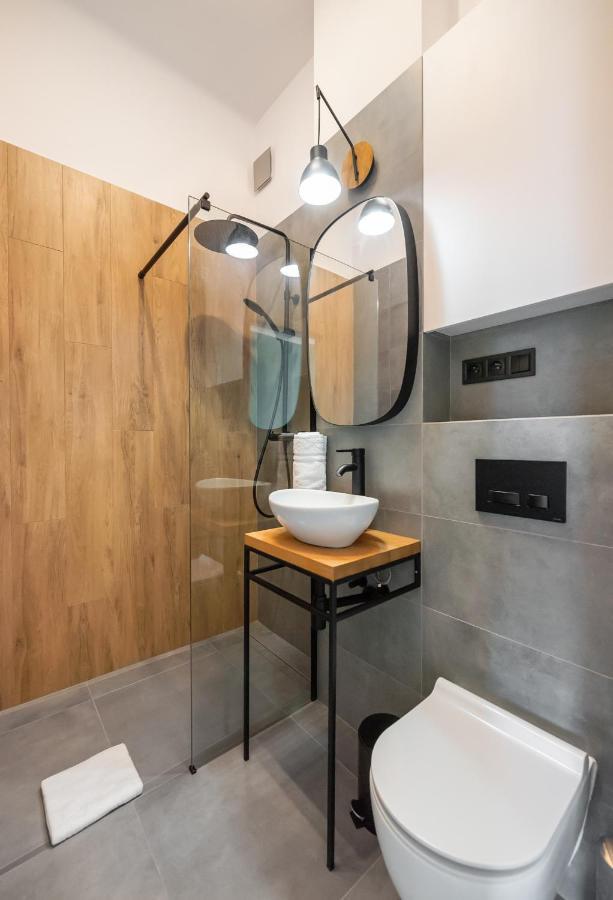 Grzybowska Sundown City Centre Apartment ワルシャワ エクステリア 写真